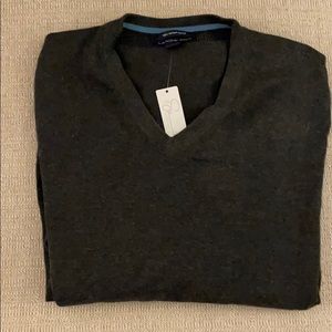 Men’s Lands’ End sweater size 38-40